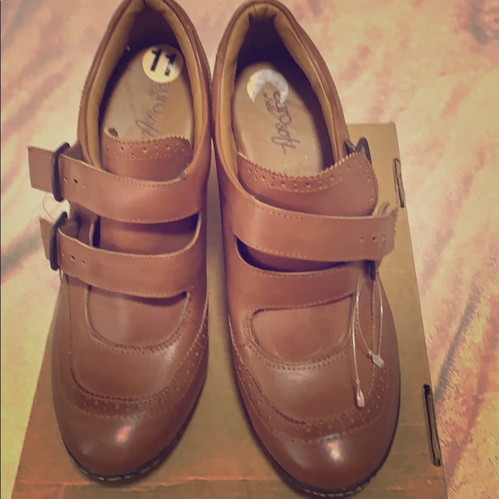 Eurosport tan buckled shoe size 11